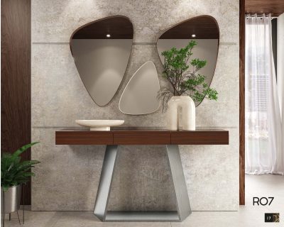 R07 Console Table