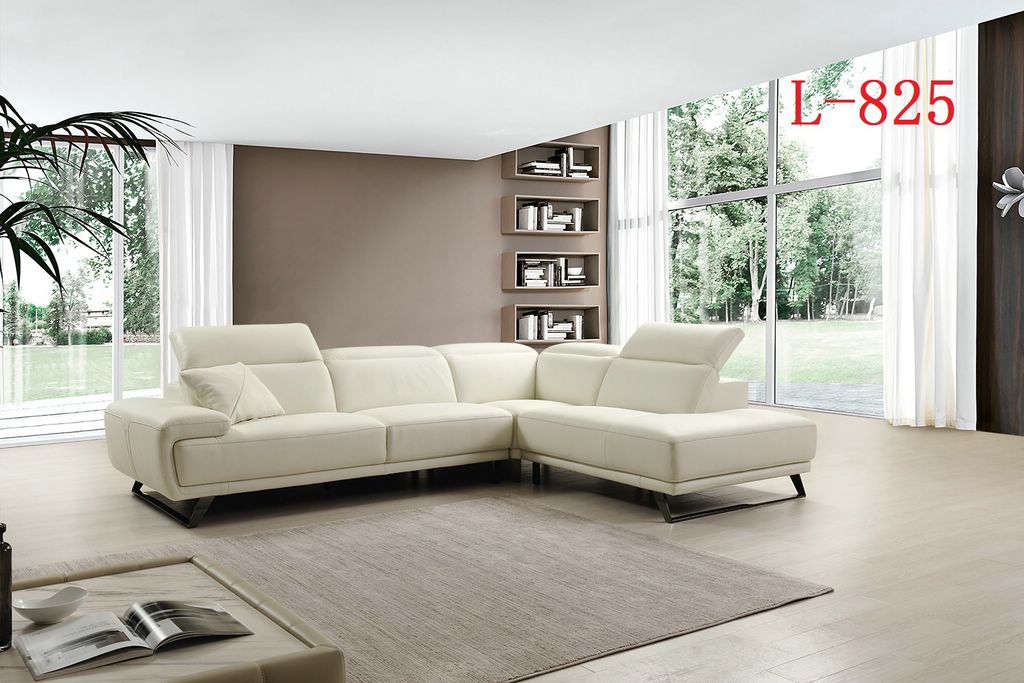 Living Room Furniture Sofas Loveseats and Chairs 825 Sectional