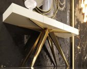 R08 Console Table